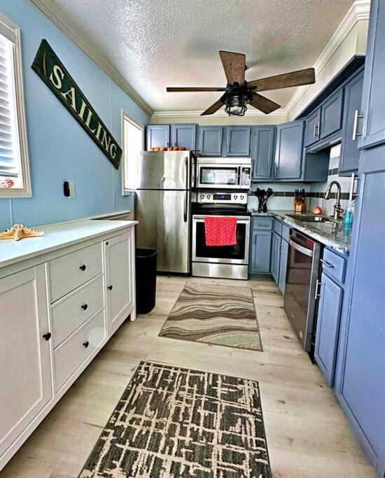 Apollo'S Escape: Your Serene Oceanfront Retreat Surfside Beach Exterior foto